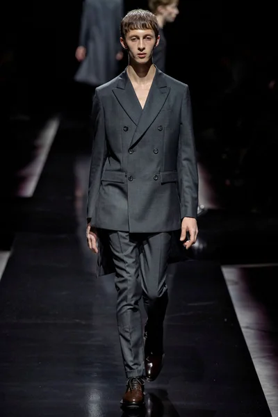 Look 2
